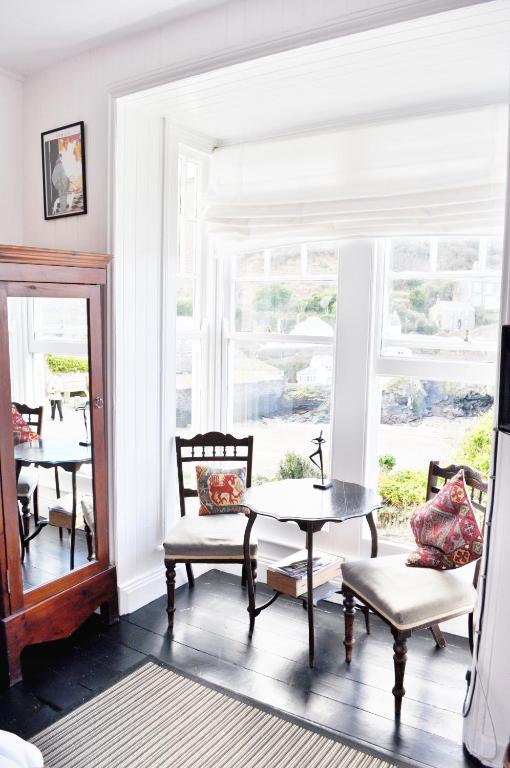 The Gallery Port Isaac Chambre photo